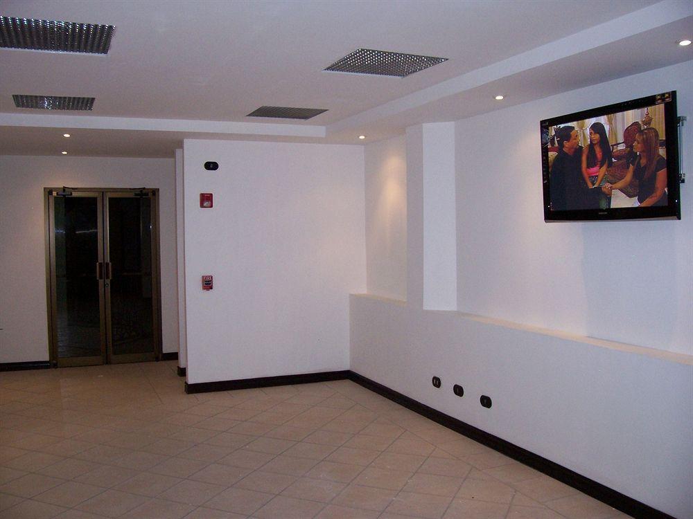 Alajuela Backpackers Airport Hostel Экстерьер фото